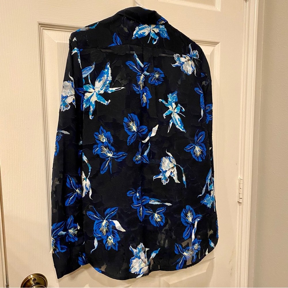 3/$25 Banana Republic Floral Button Down